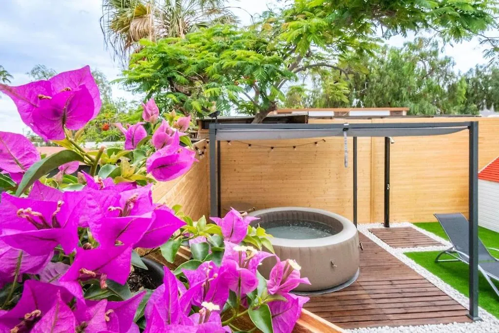 Private Paradise On Cozy Campsite, Jacuzzi, Netflix Las Galletas 0*,  Spain