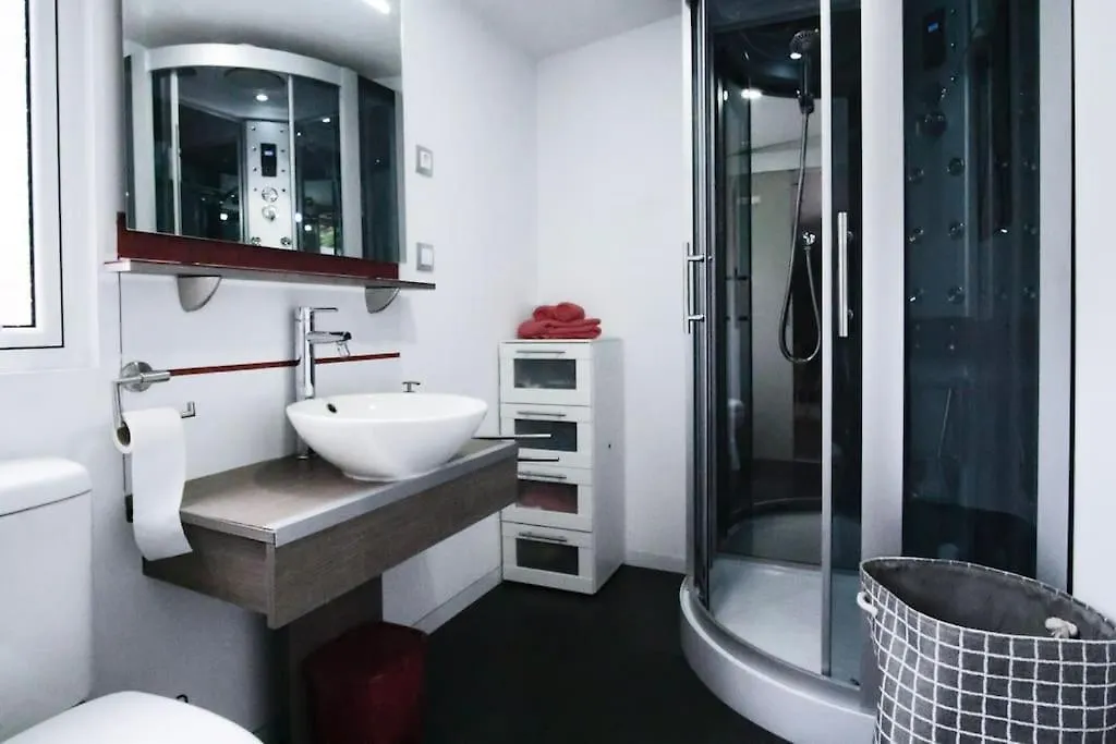 Apartment Private Paradise On Cozy Campsite, Jacuzzi, Netflix Las Galletas Spain